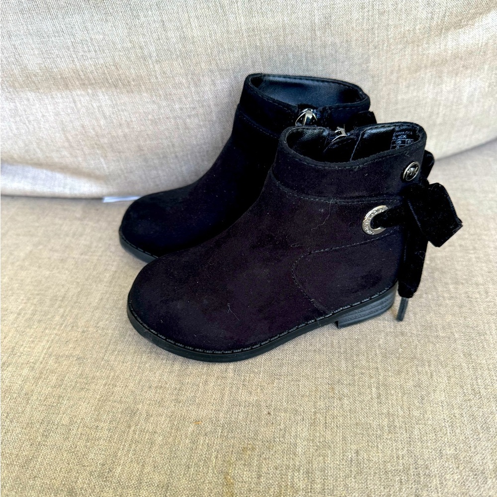 Michael Kors, Black, Booties, Size 5